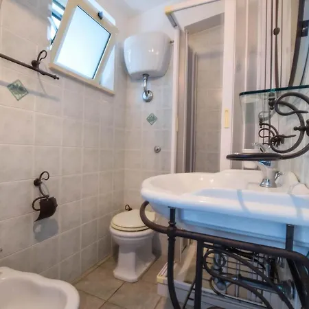 شقة Relaxing Apartment Le Castella - 5 Stairs